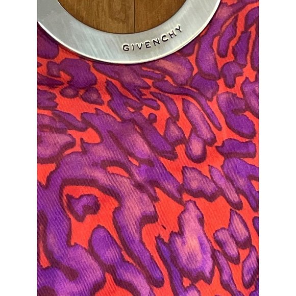 GIVENCHY Logo Eyelet Silk Twill Scarf In Red 26x27 with ring - Picture 6 of 16